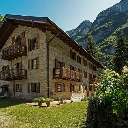 Villa Paradiso Parolari Tenno Luaran gambar