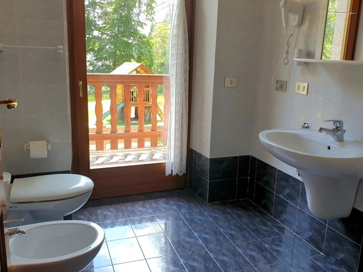 Villa Paradiso Parolari Tenno Luaran gambar