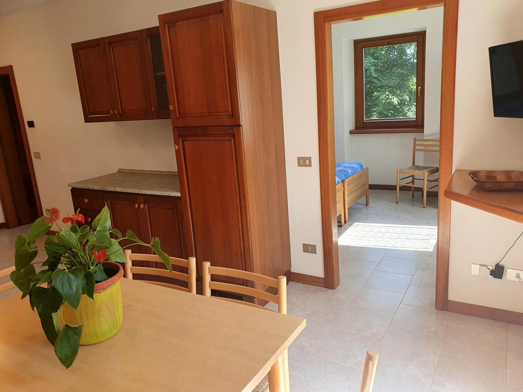 Villa Paradiso Parolari Tenno Bilik gambar
