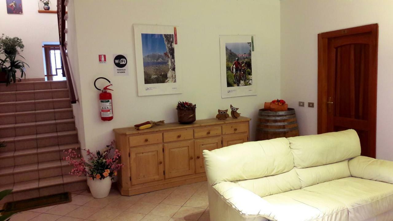 Villa Paradiso Parolari Tenno Luaran gambar