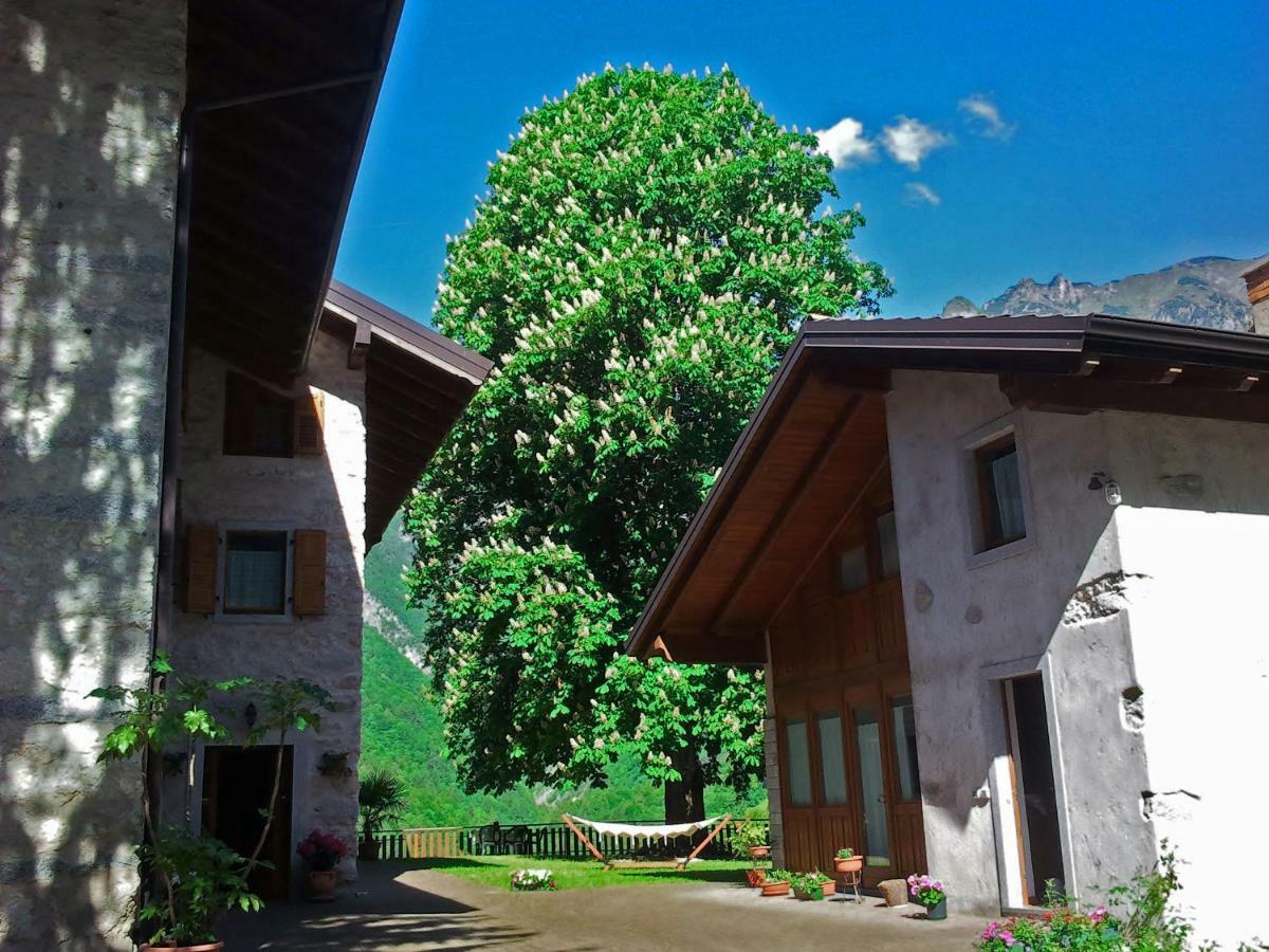 Villa Paradiso Parolari Tenno Luaran gambar